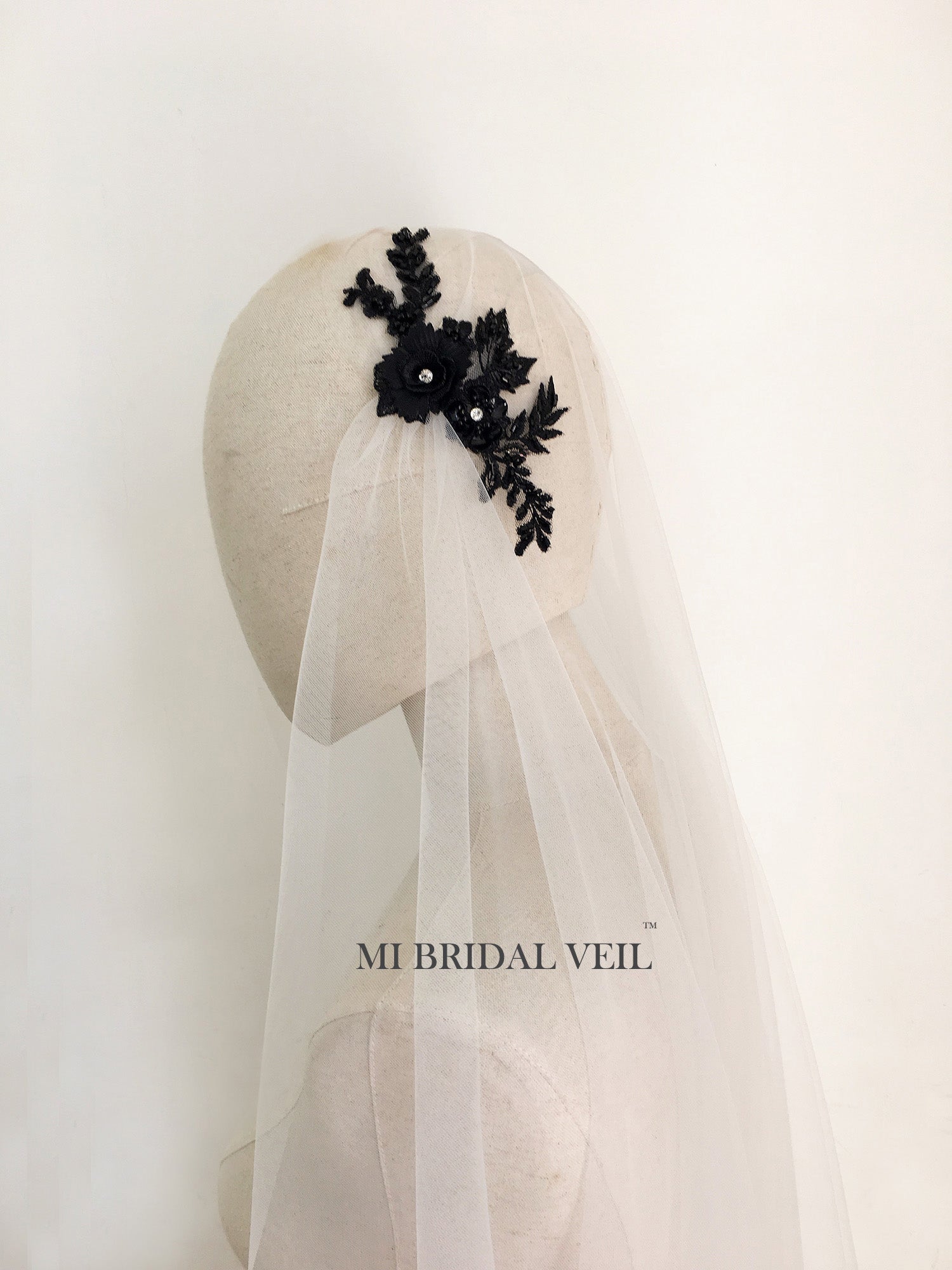 Cap Wedding Veil, Juliet Cap Veil, Vintage Style Veil, Beaded Black Wedding Veil, Boho Bridal Veil