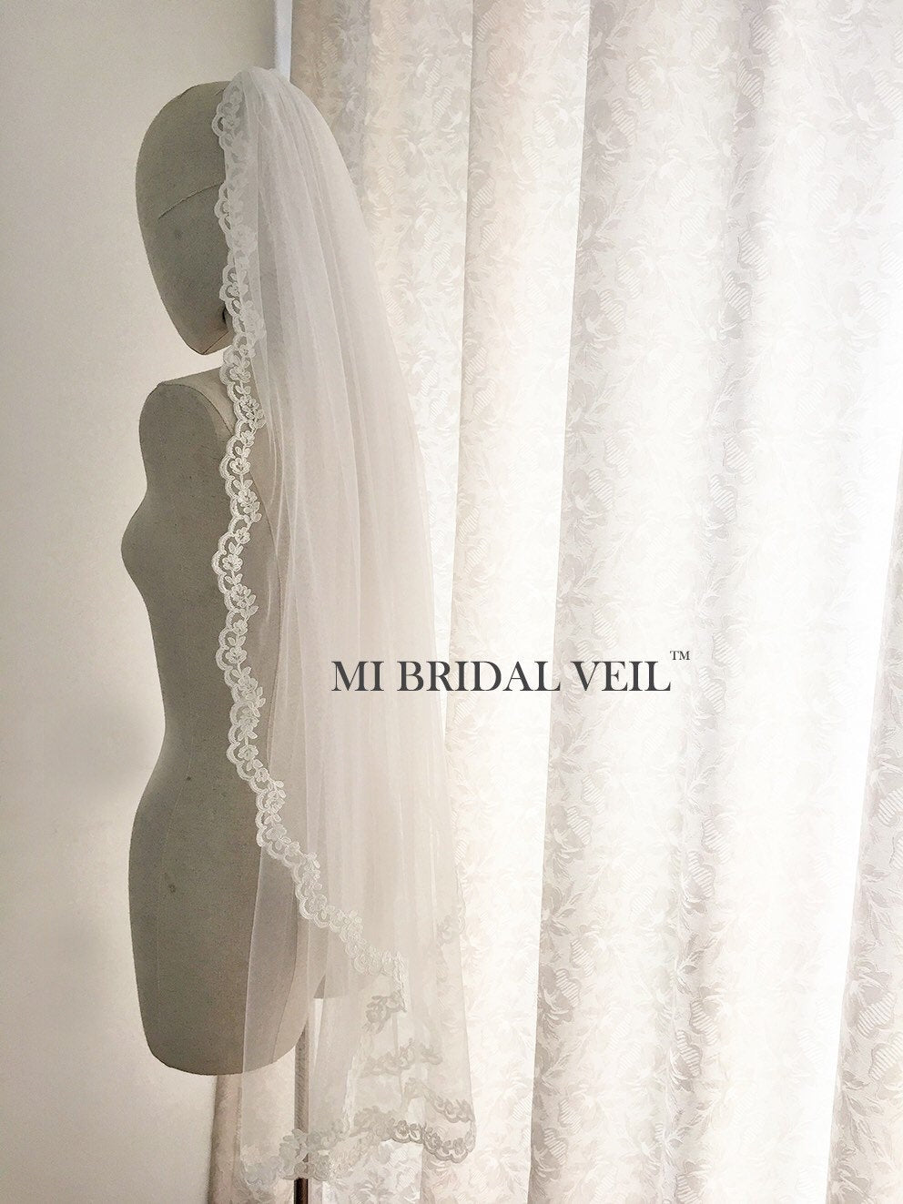 Lace Wedding Veil, Vintage Inspired Small Rose Fingertip Bridal Veil, Mi Bridal