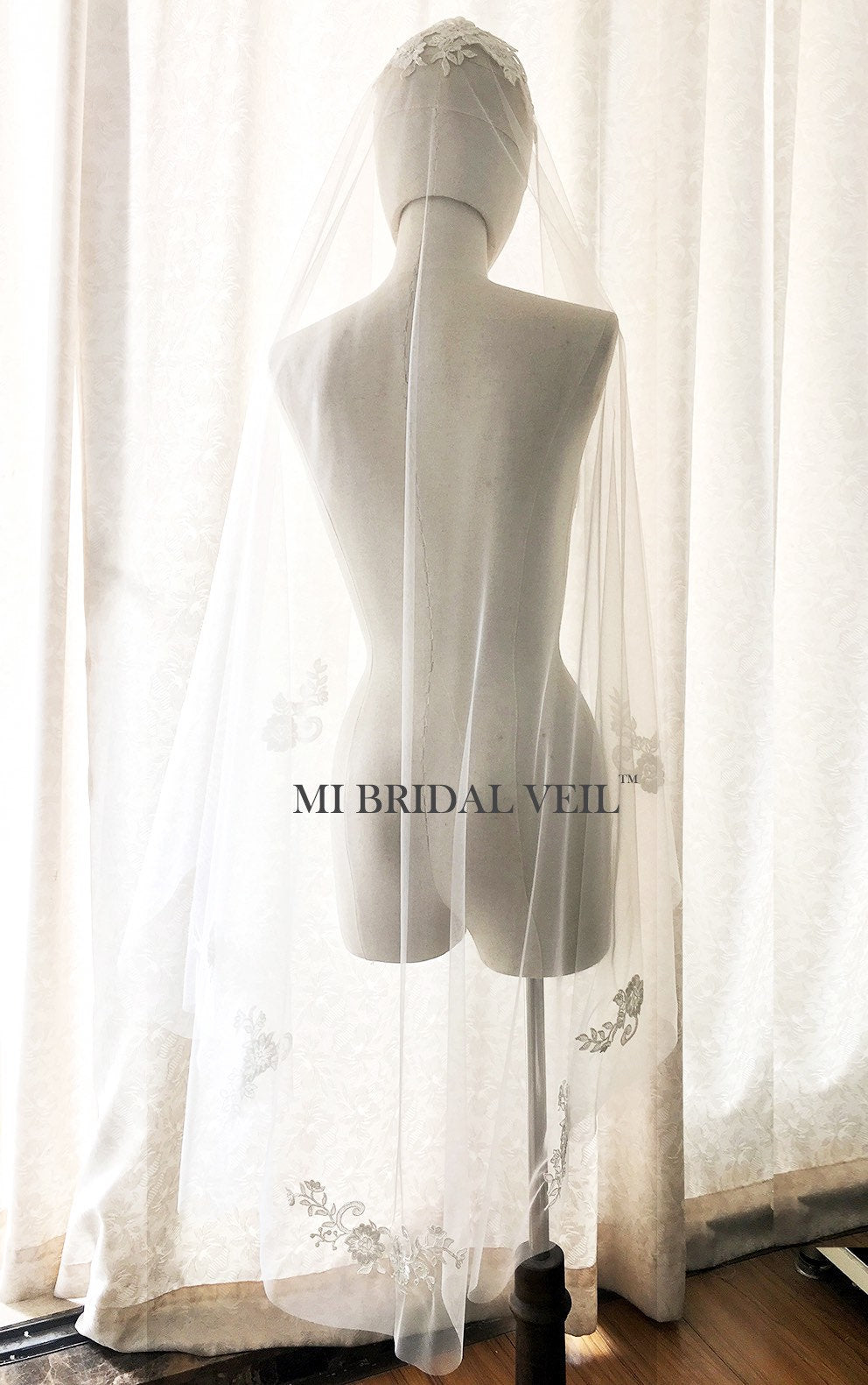 Mantilla Veil, Vintage Inspired Lace Appliqués Cap Veil, Mi Bridal