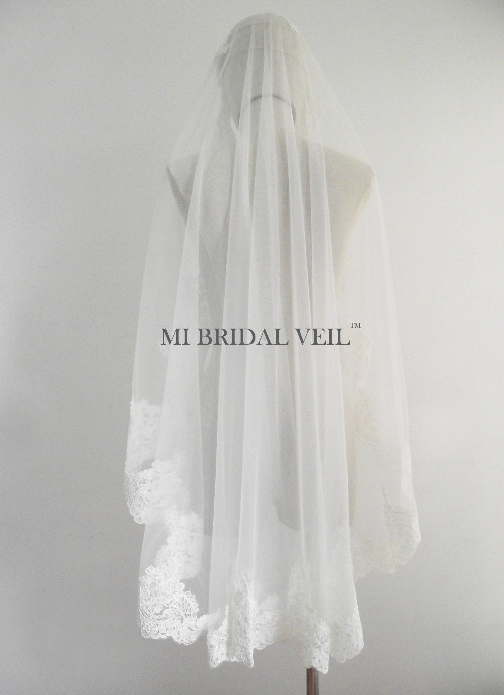 Mantilla Lace Veil, Elegant Rose Lace Veil Fingertip, Mi Bridal