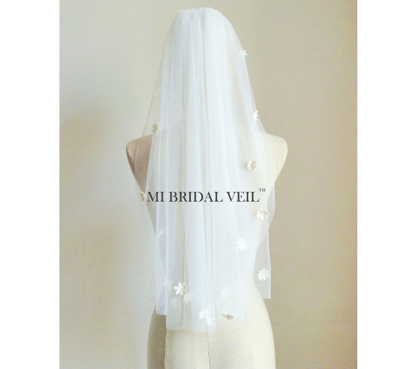 Wedding Veil with Flowers, Daisy Petal Boho Bridal Veil, Mi Bridal