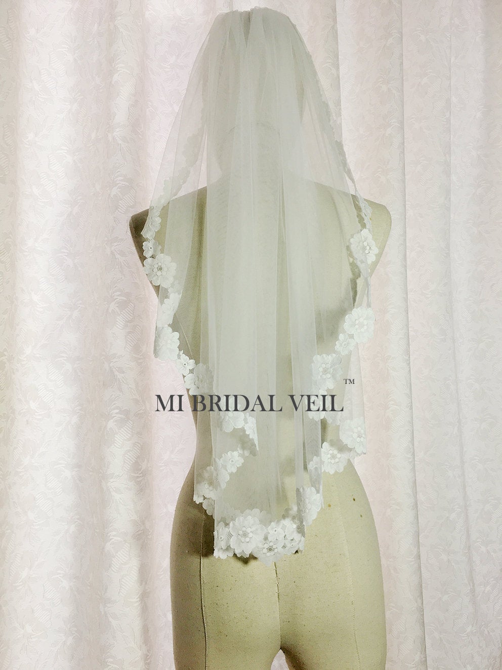 Lace Wedding Veil, Boho Flower Lace Bridal Veil Fingertip, Mi Bridal