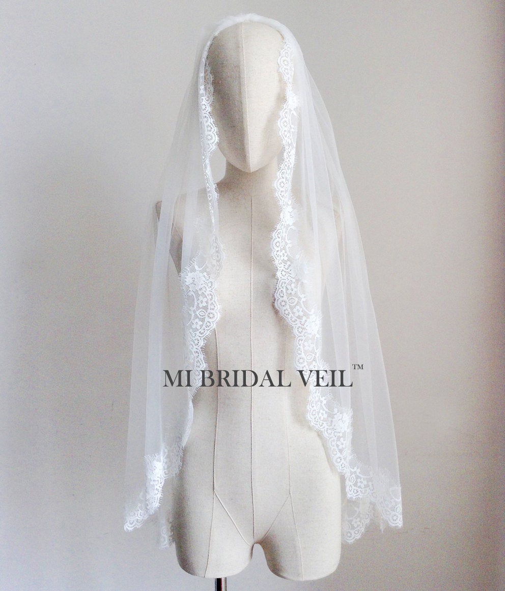Fingertip Wedding Veil, Eyelash Rose Bridal Lace Veil, Mi Bridal