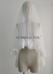 Mantilla Lace Wedding Veil, Floral w Leaf Lace Bridal Veil, Mi Bridal