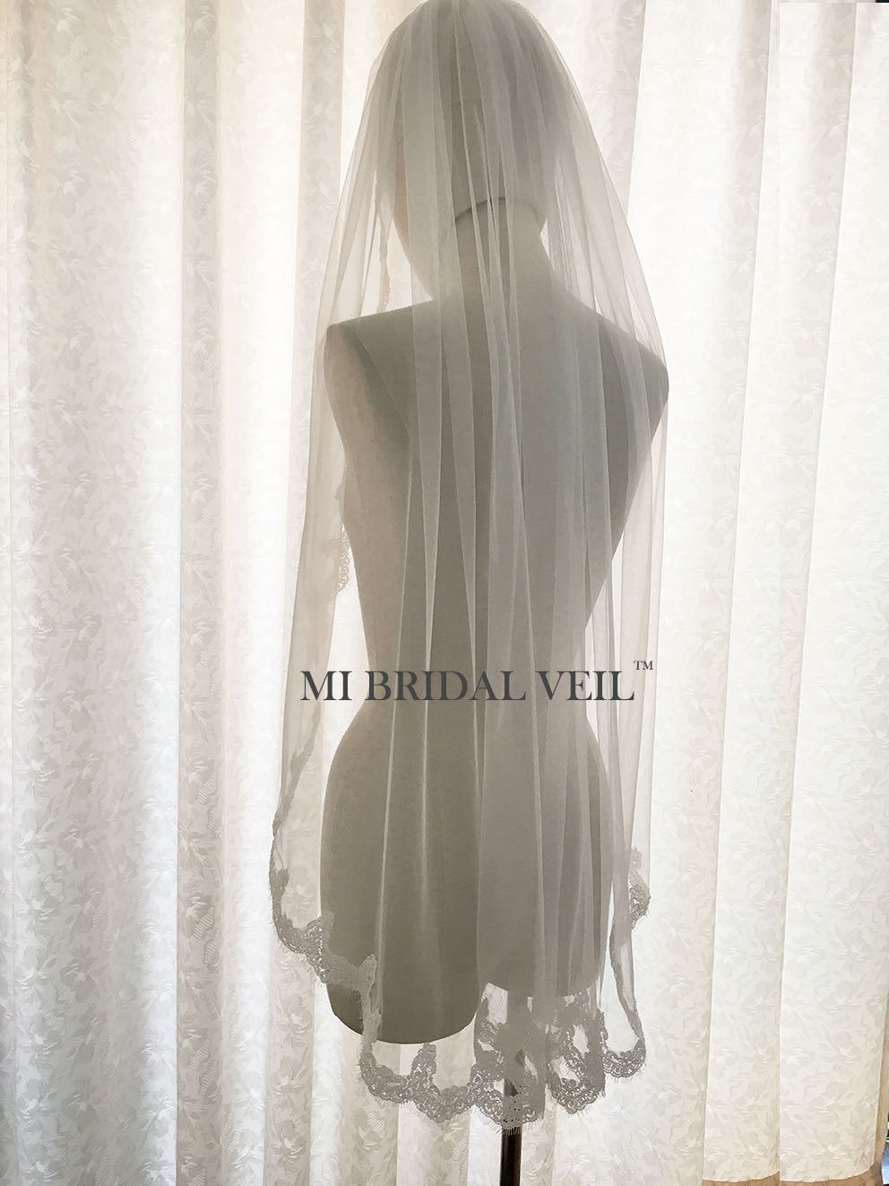 Lace Wedding Veil, Small Eyelash Lace Veil, Fingertip Single Tier Lace Veil, Mi Bridal