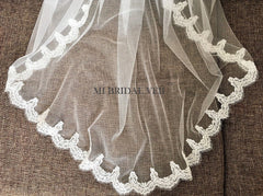 Lace Wedding Veil, Fingertip Lace Bridal Veil, Small EyelashLace at Chest, Mi Bridal