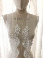 Lace Wedding Veil, Eyelash Rose Lace at Chest, Mi Bridal