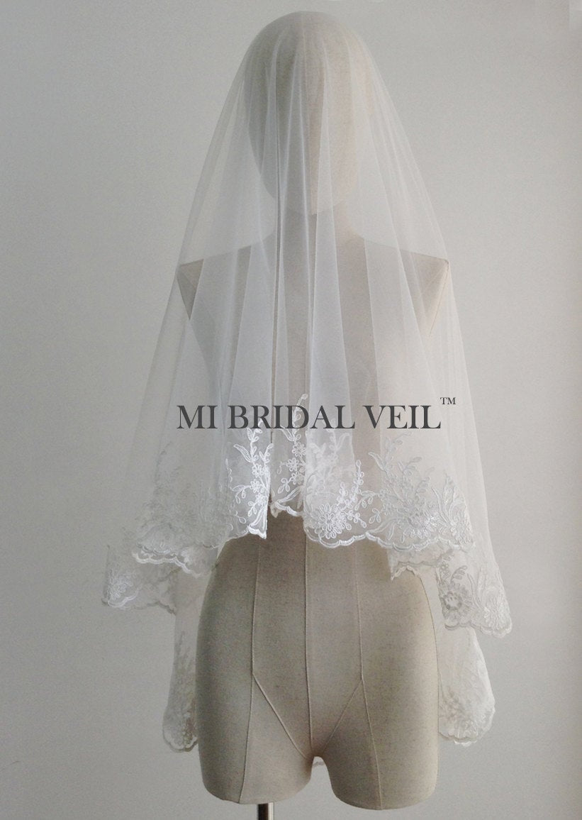 One Tier Veil Wedding Leaf Veil Ivory Lace Trim Veil Lace 