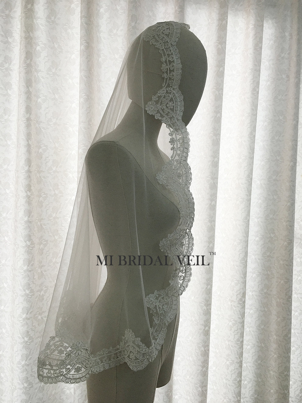 Mantilla Lace Veil, Vintage Inspired Lace Veil, Lace Wedding Veil Hip Length, Mi Bridal Veil, Hand Made