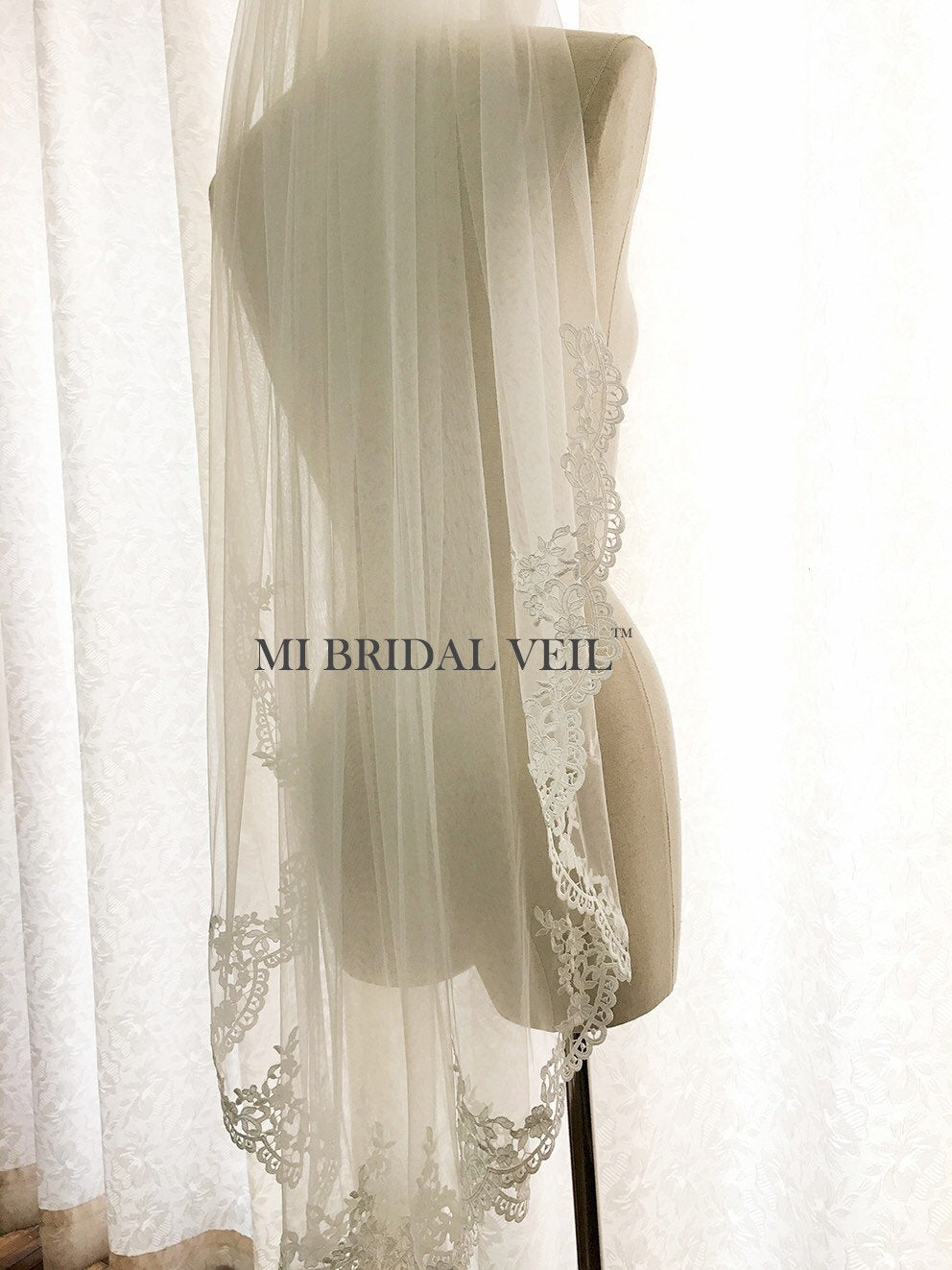 Lace Wedding Veil, Venice Crochet Fingertip Lace Bridal Veil, Lace at Chest, Mi Bridal